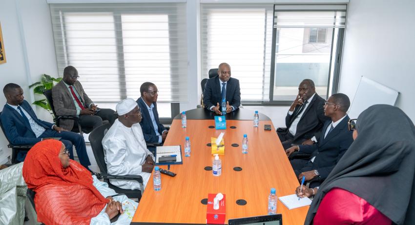Visite du Ministre Abdourahmane Sarr au Personnel de l'UNAPPP Point E